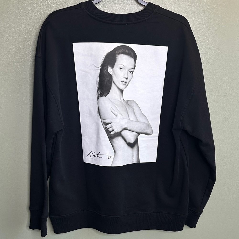 Zara Black Sweatshirt with Graphic Print of Kate Moss on back size Medium
